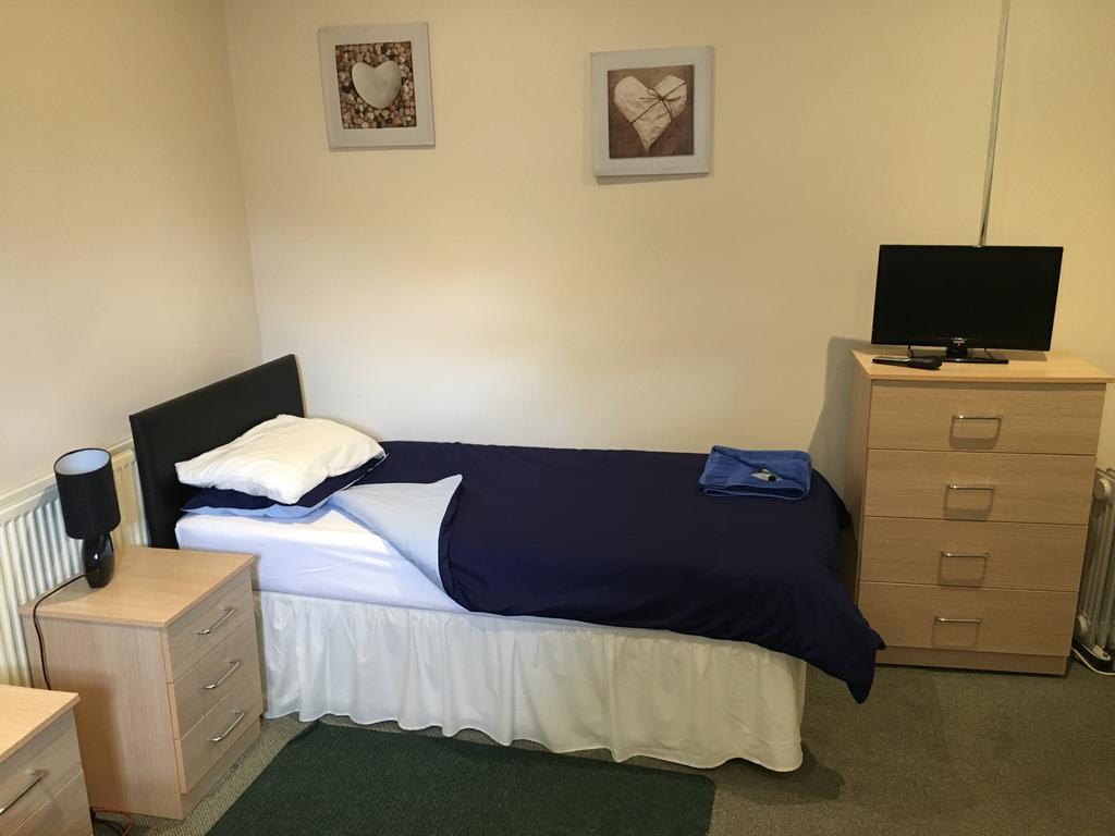 Duke Of Edinburgh Hotell Swindon Exteriör bild