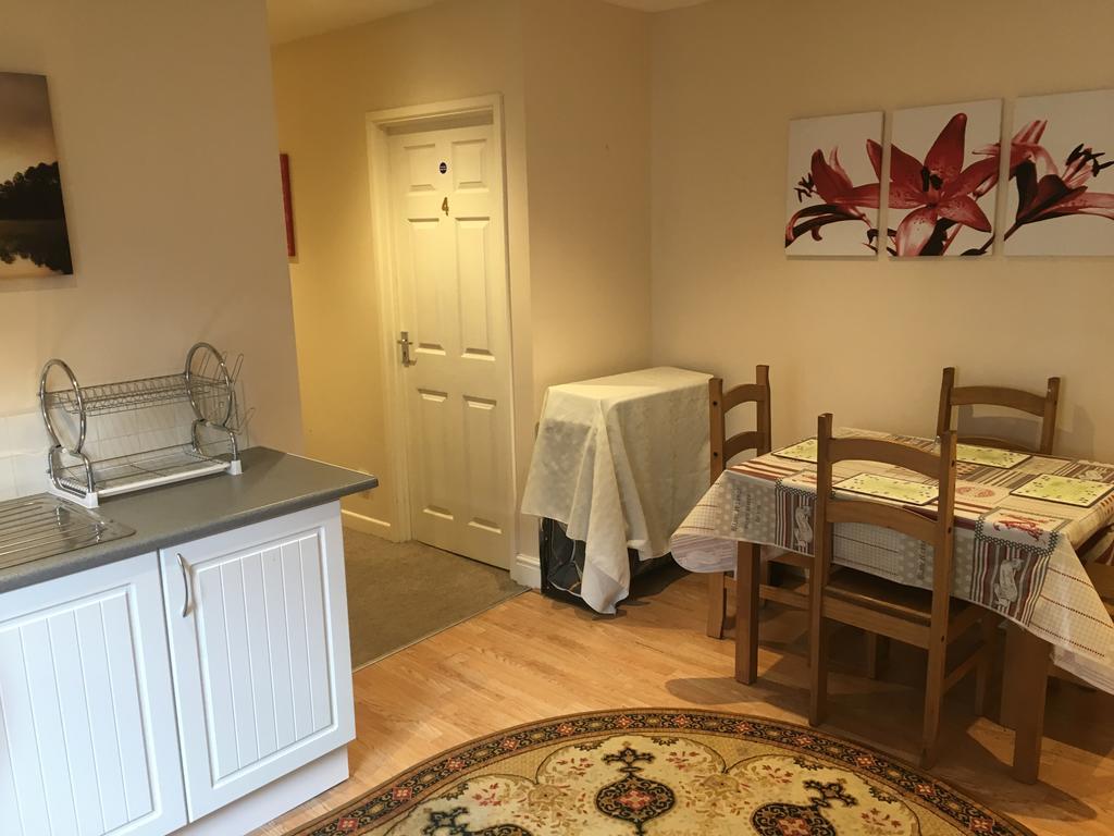 Duke Of Edinburgh Hotell Swindon Exteriör bild