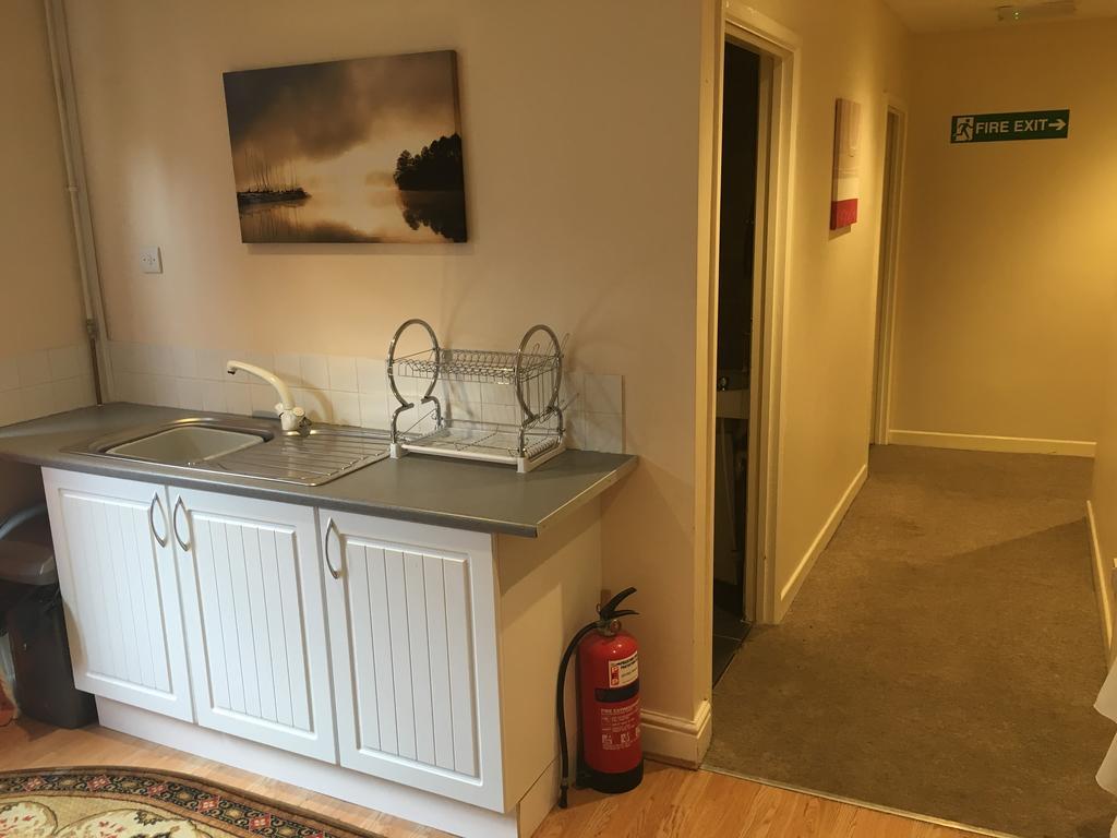 Duke Of Edinburgh Hotell Swindon Exteriör bild