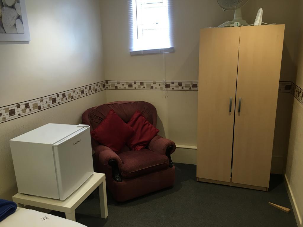 Duke Of Edinburgh Hotell Swindon Exteriör bild